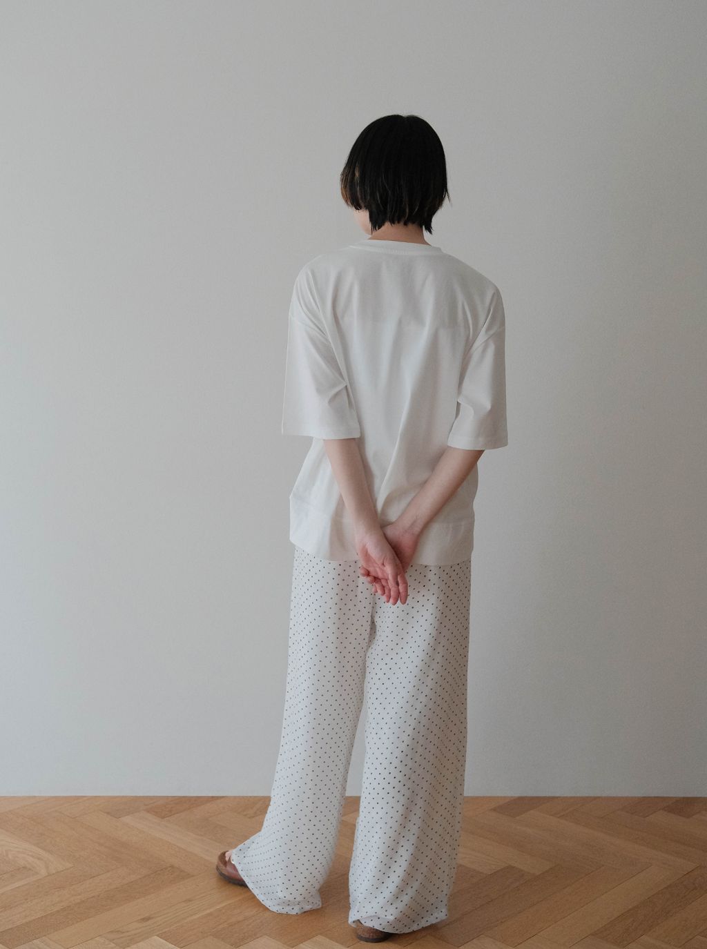 微光感立體刺繡踢恤_M12