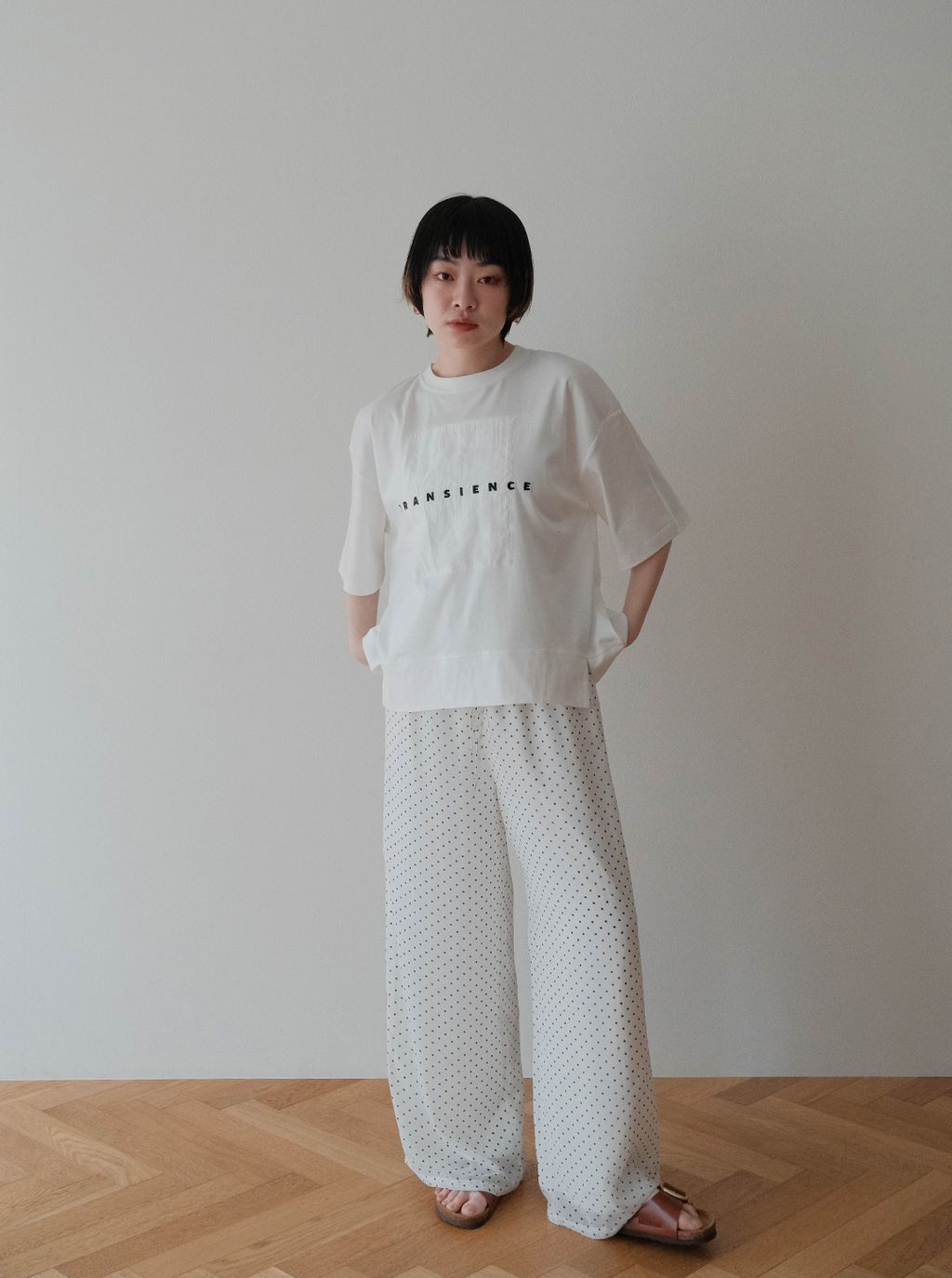 微光感立體刺繡踢恤_M10