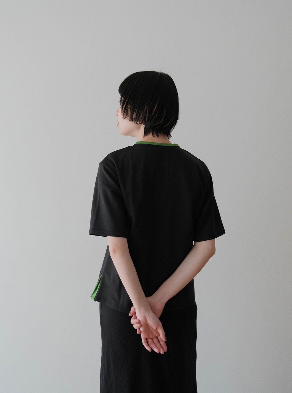 撞色亨利領假兩件式短袖上衣_M4