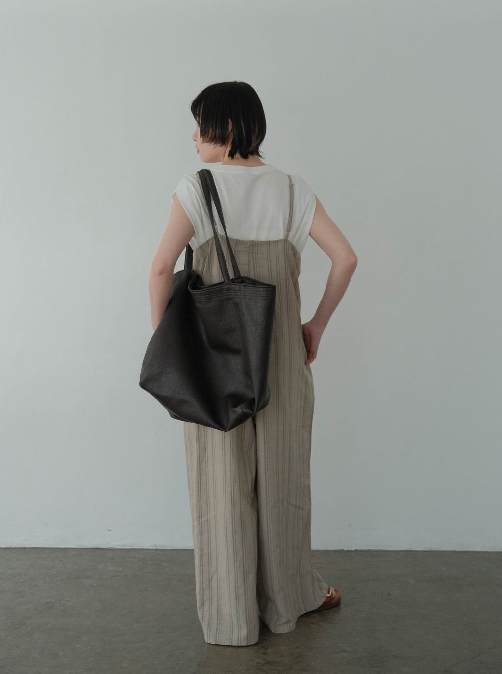 細線條大人感休閒吊帶褲_M13
