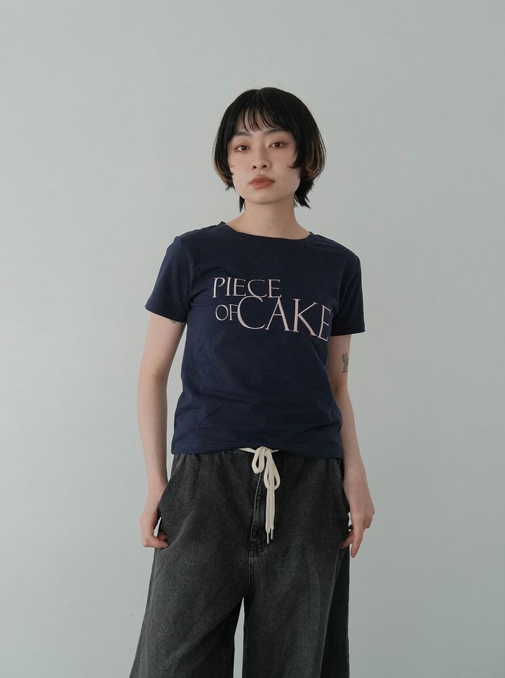 蛋糕刺繡字母踢_M11