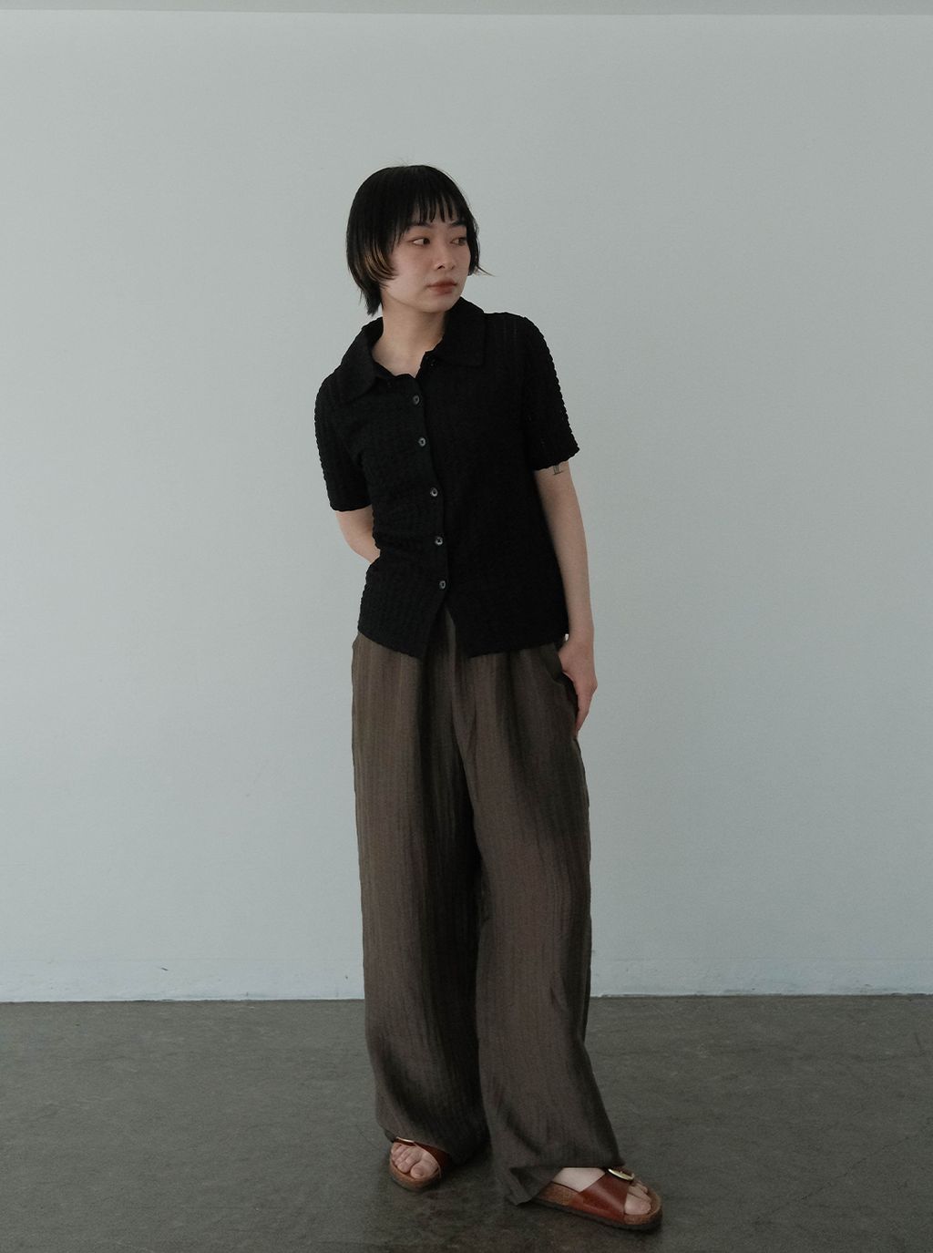 蕾絲鈕扣POLO上衣_M03