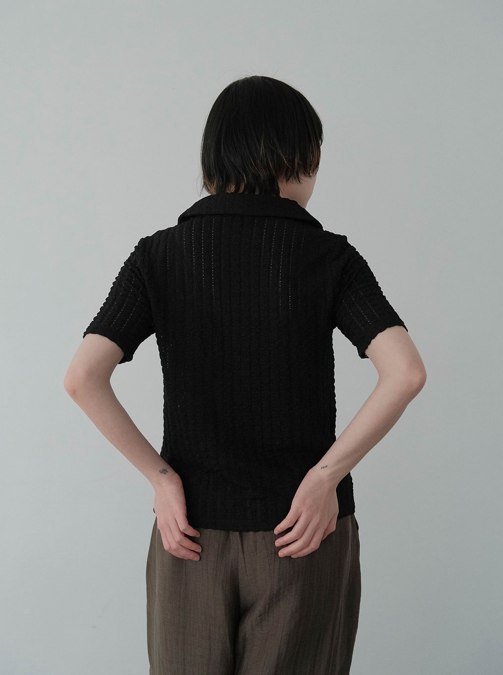 蕾絲鈕扣POLO上衣_M05