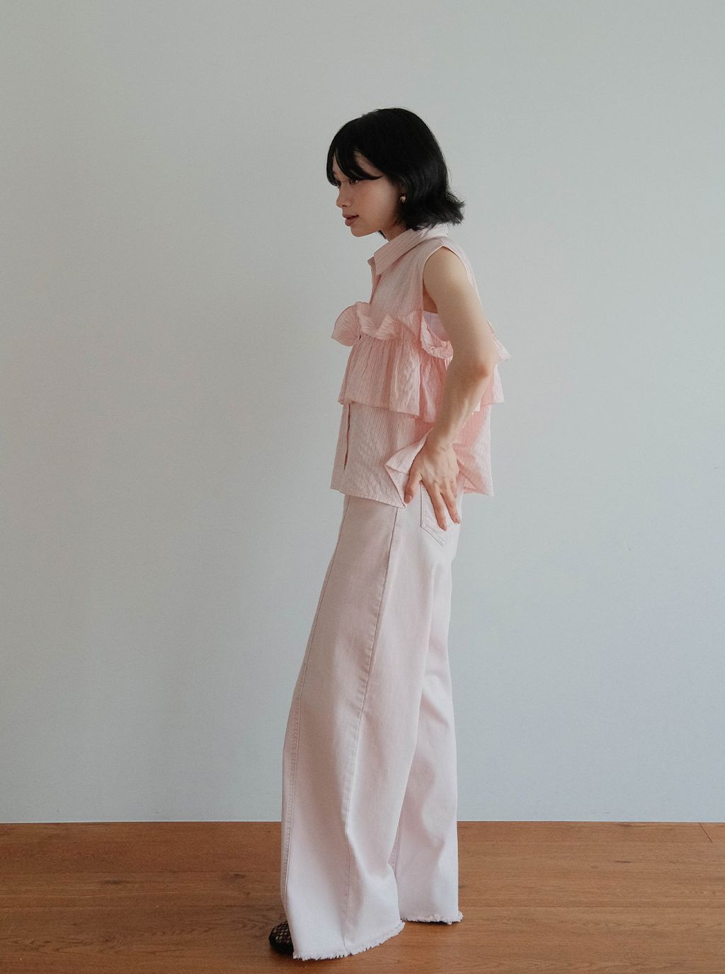 線條花邊無袖襯衫_M15
