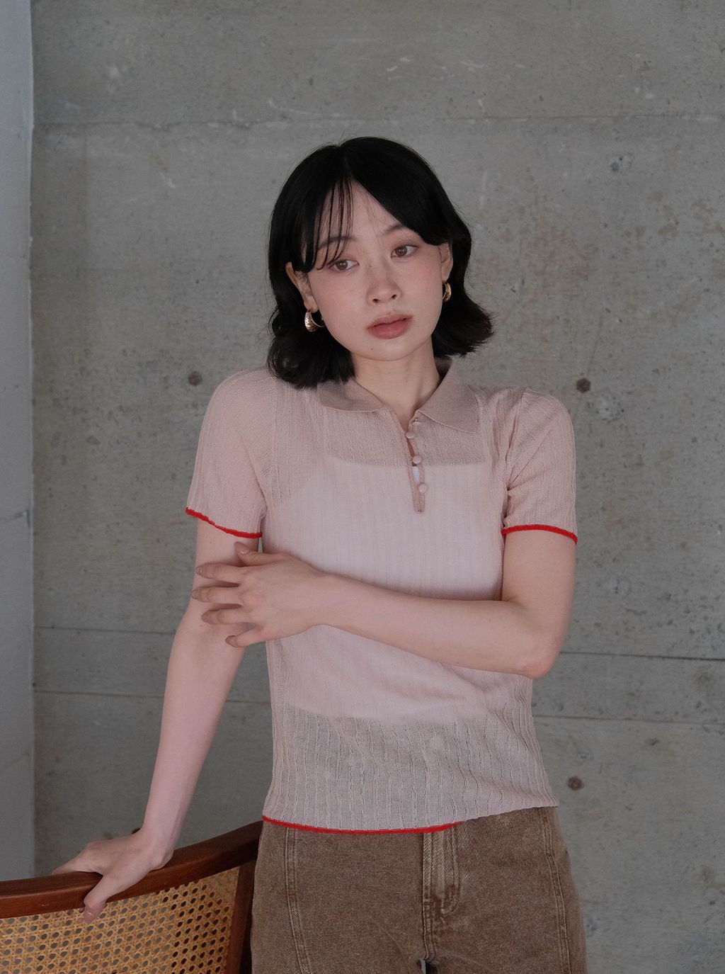 撞色滾邊微透明感POLO上衣_M01