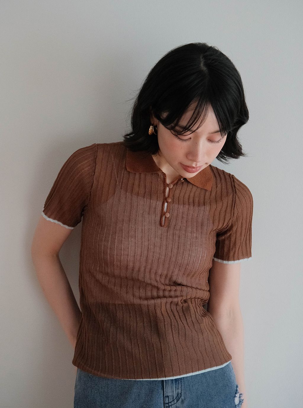 撞色滾邊微透明感POLO上衣_M10