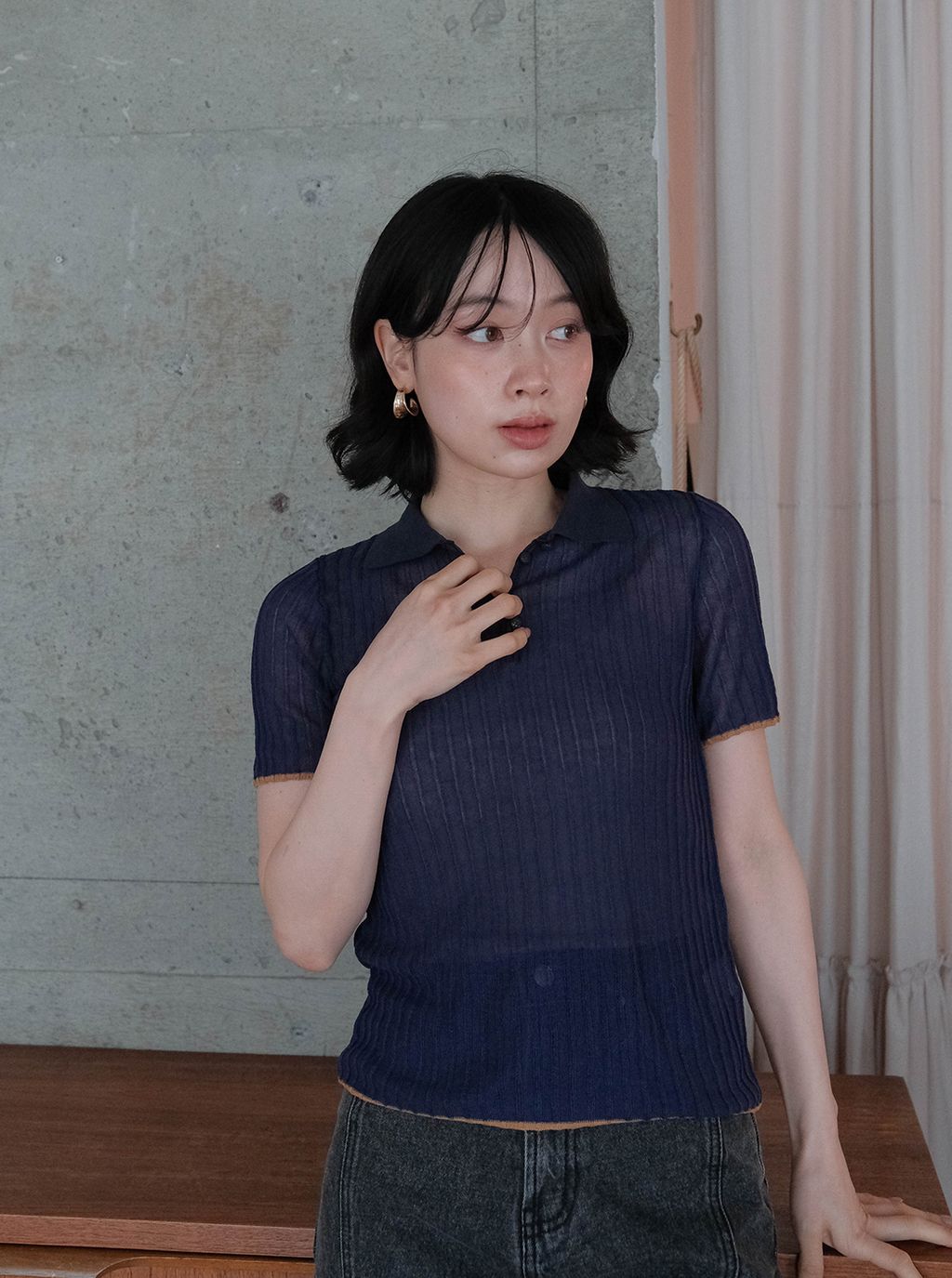 撞色滾邊微透明感POLO上衣_M17