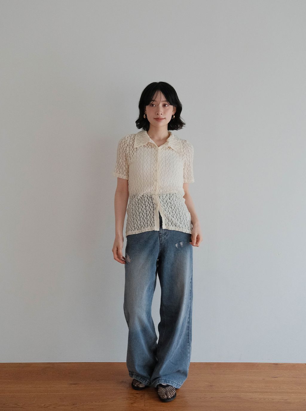 蕾絲鈕扣POLO上衣_M03