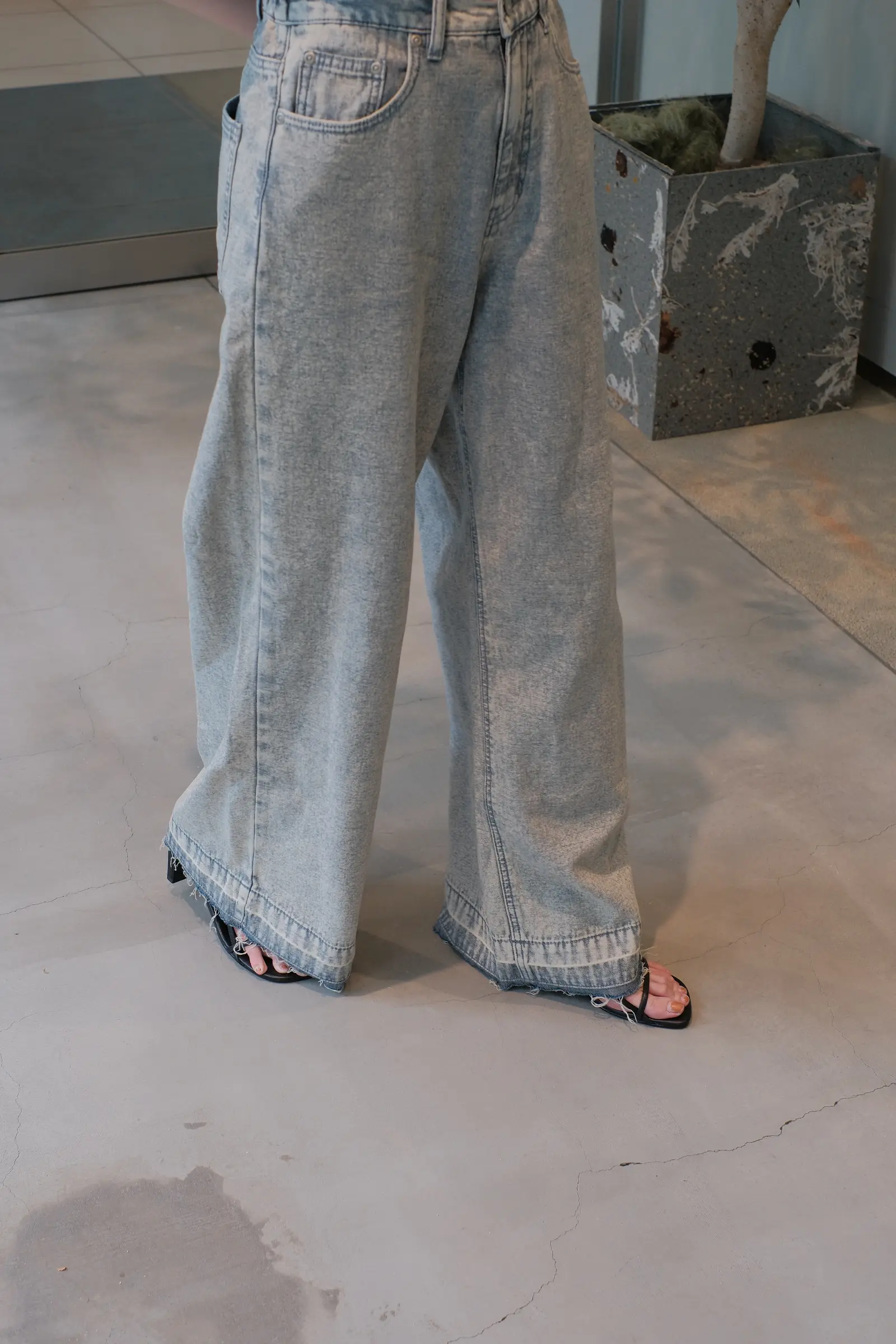 83／ライトブルー灰藍色