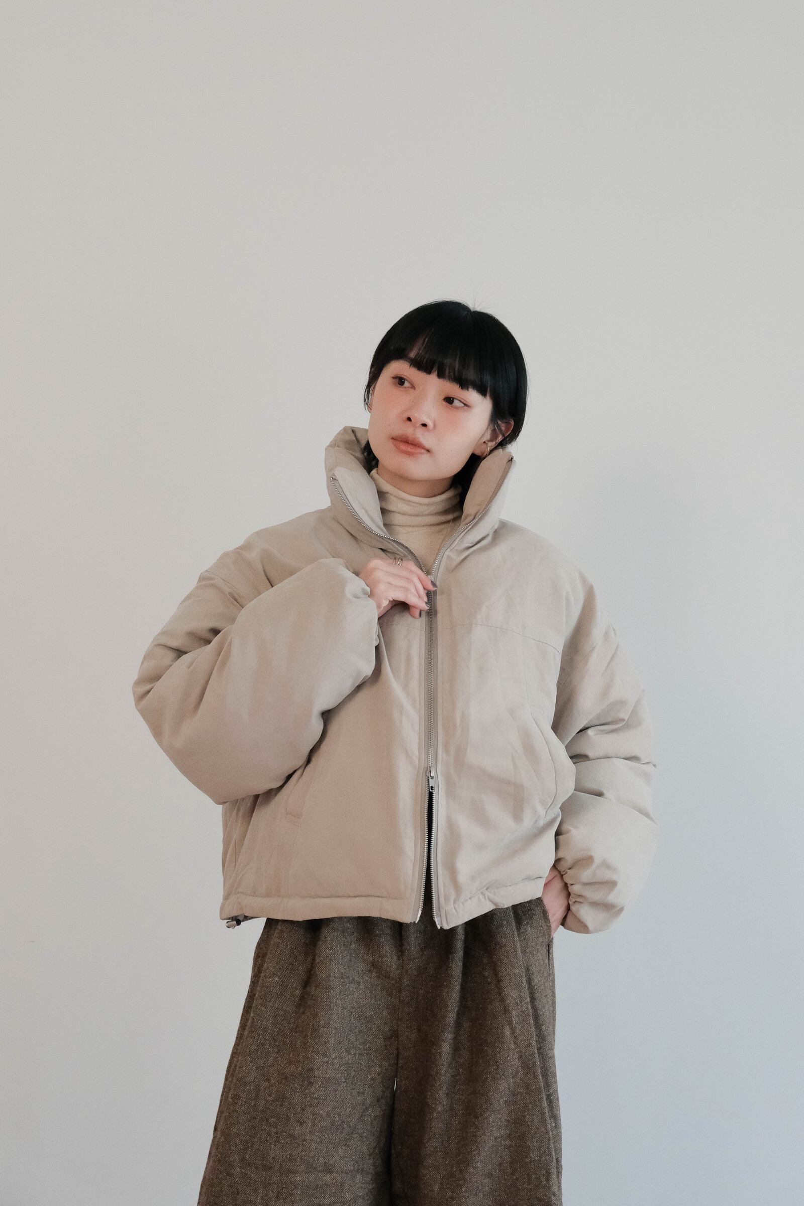 米白色(エクリュ)