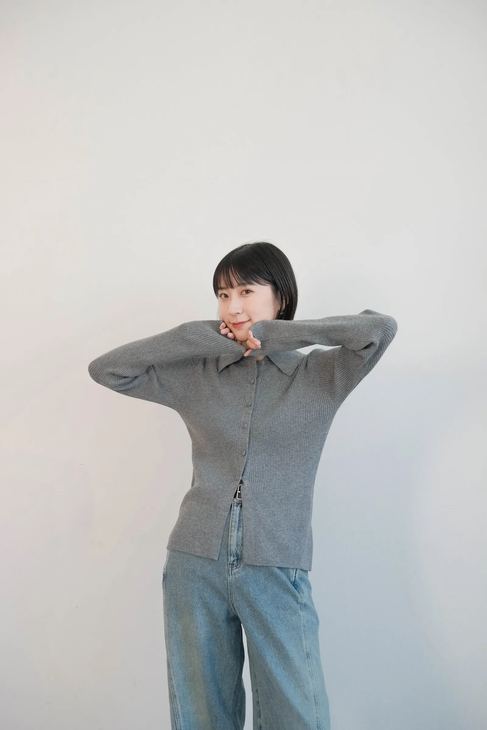 炭灰色(チャコール)