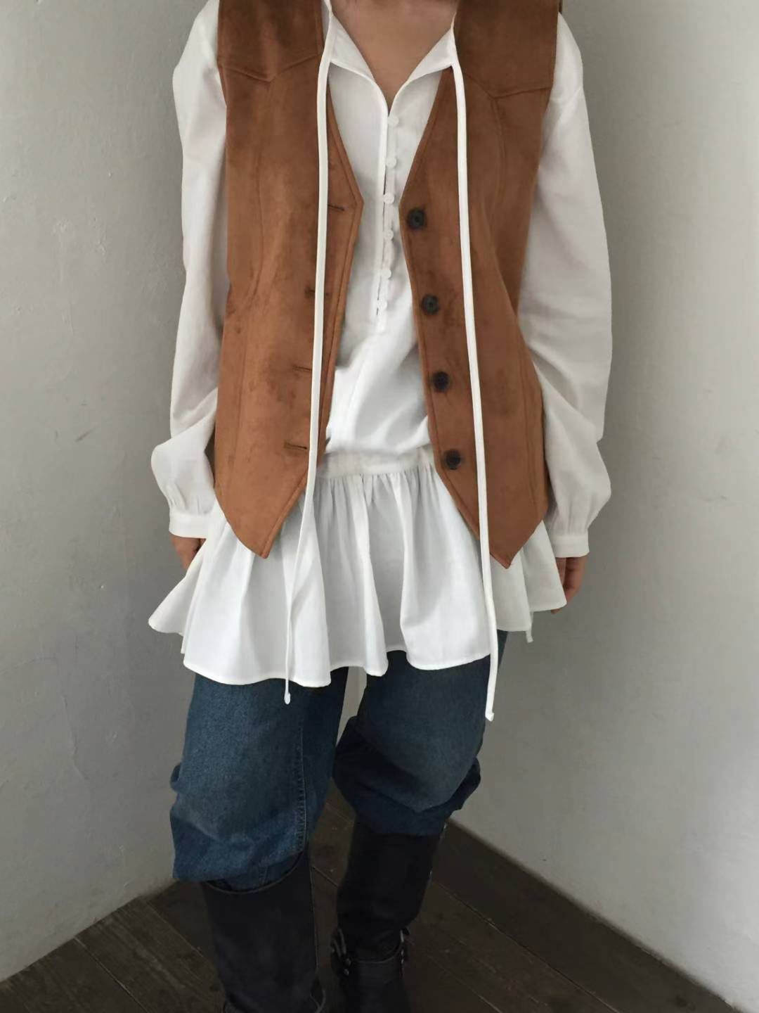 02f353cc0054d50057f8d4e13fa3d46e