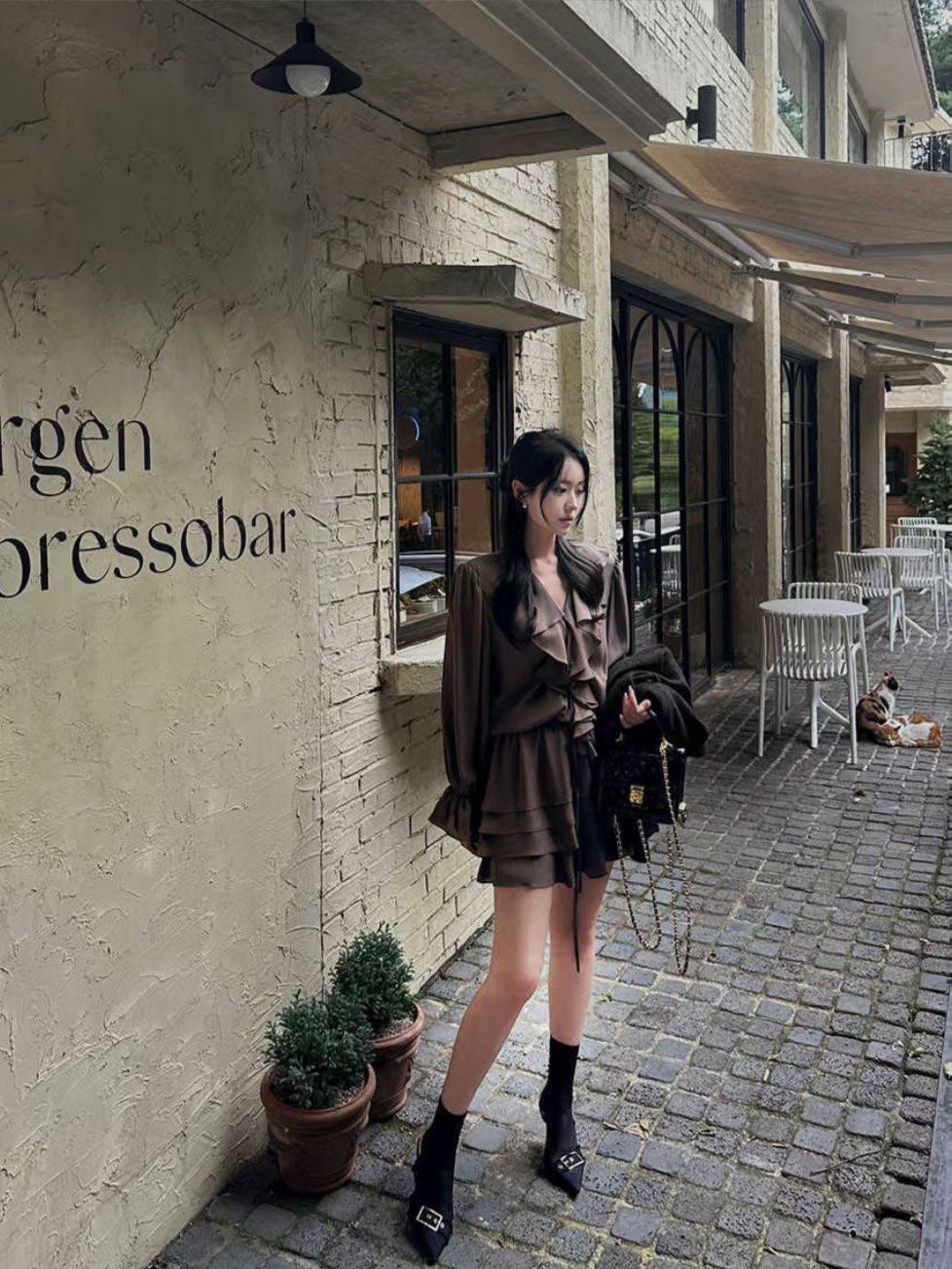 fda81440694bf6dad6c0d5c8df2b4ed9