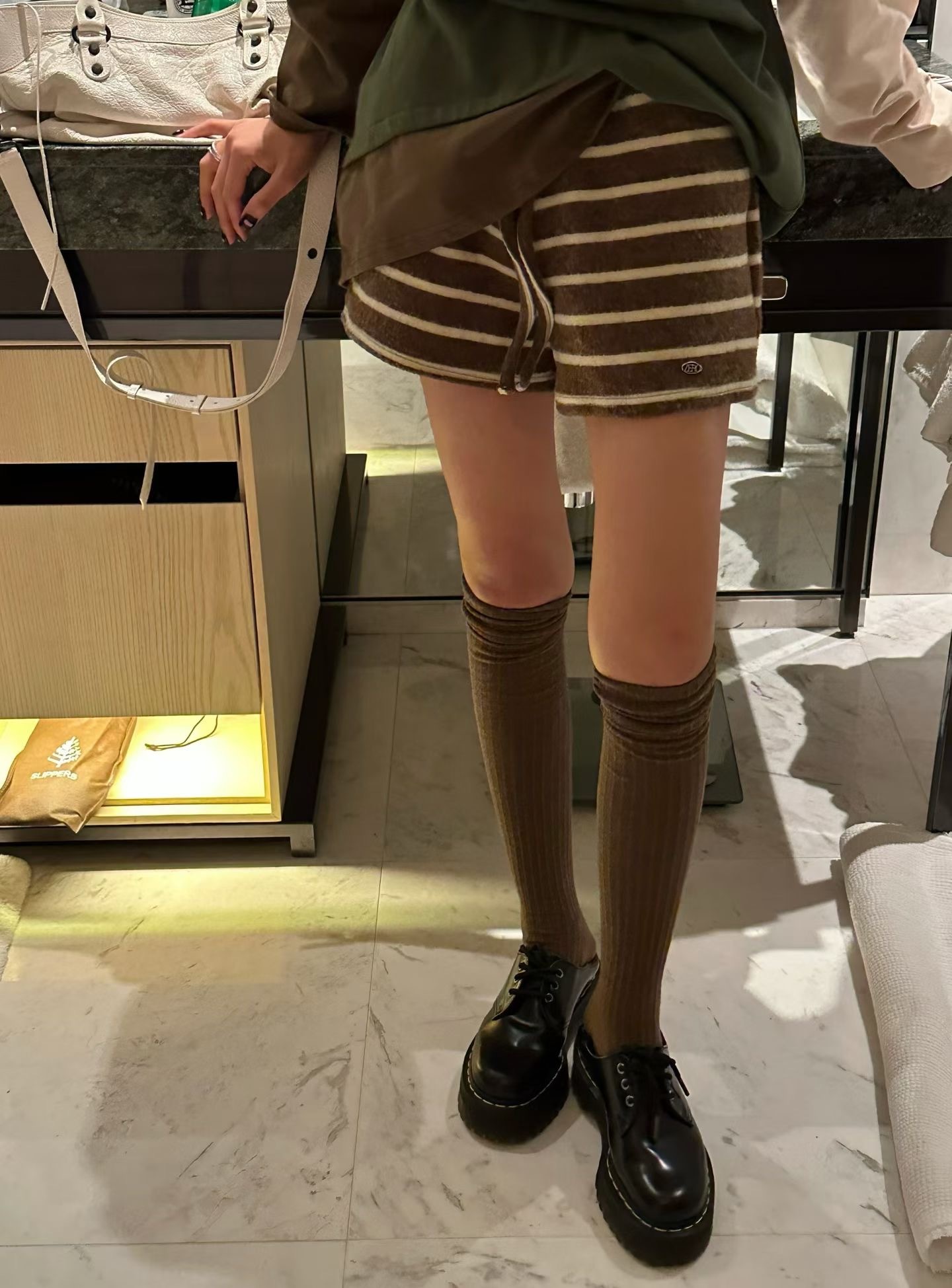 4cb507d2806a2e0342d32572a3d6089d