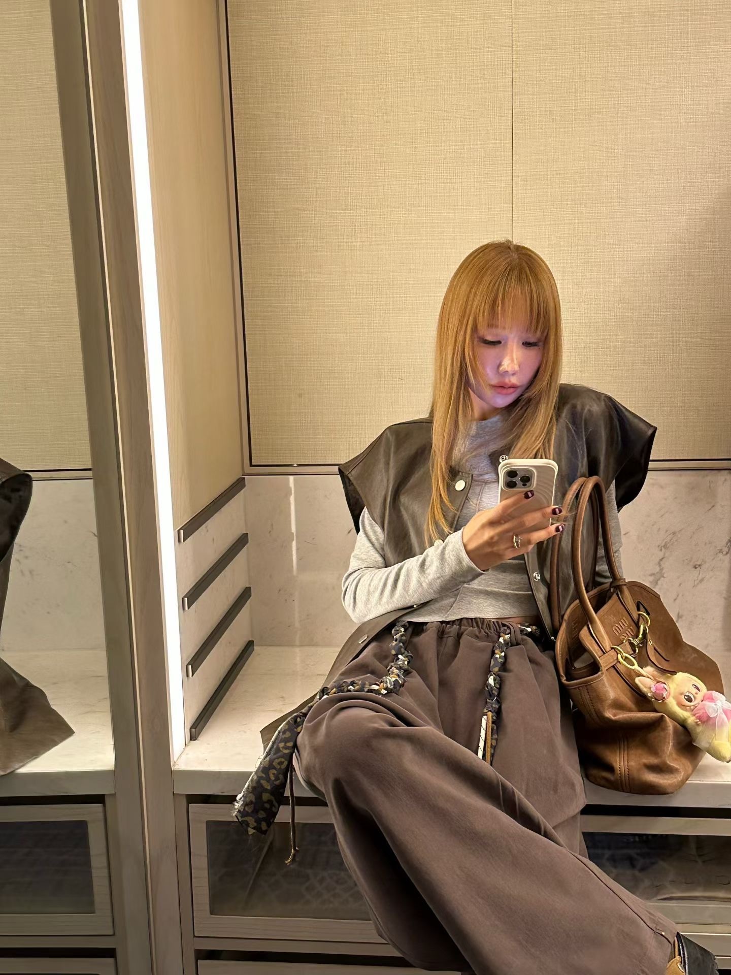 6e65285c81c2ba97d453608af40a2b95