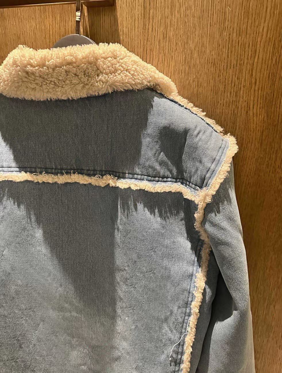 64ce01e96077adc6a2c0fa1227b3afe7