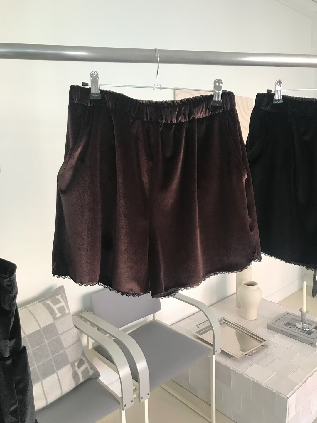 39b07ba09bbc35cf58f4459afbb3ba61