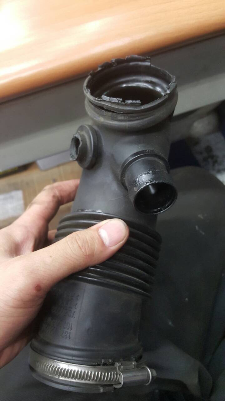 N13 intake pipe closeup