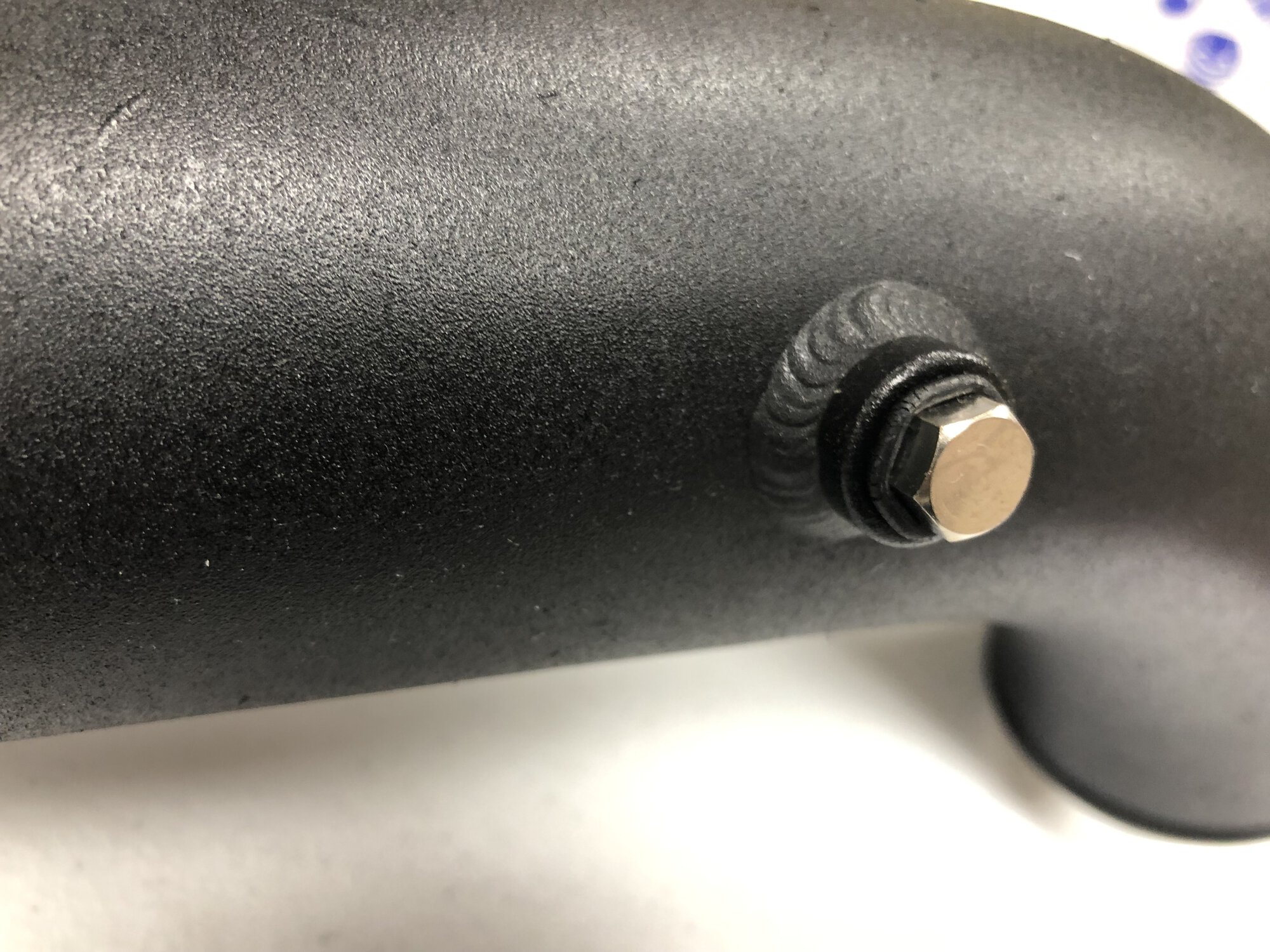 MAP sensor flange close-up on FTP N54 charge pipe