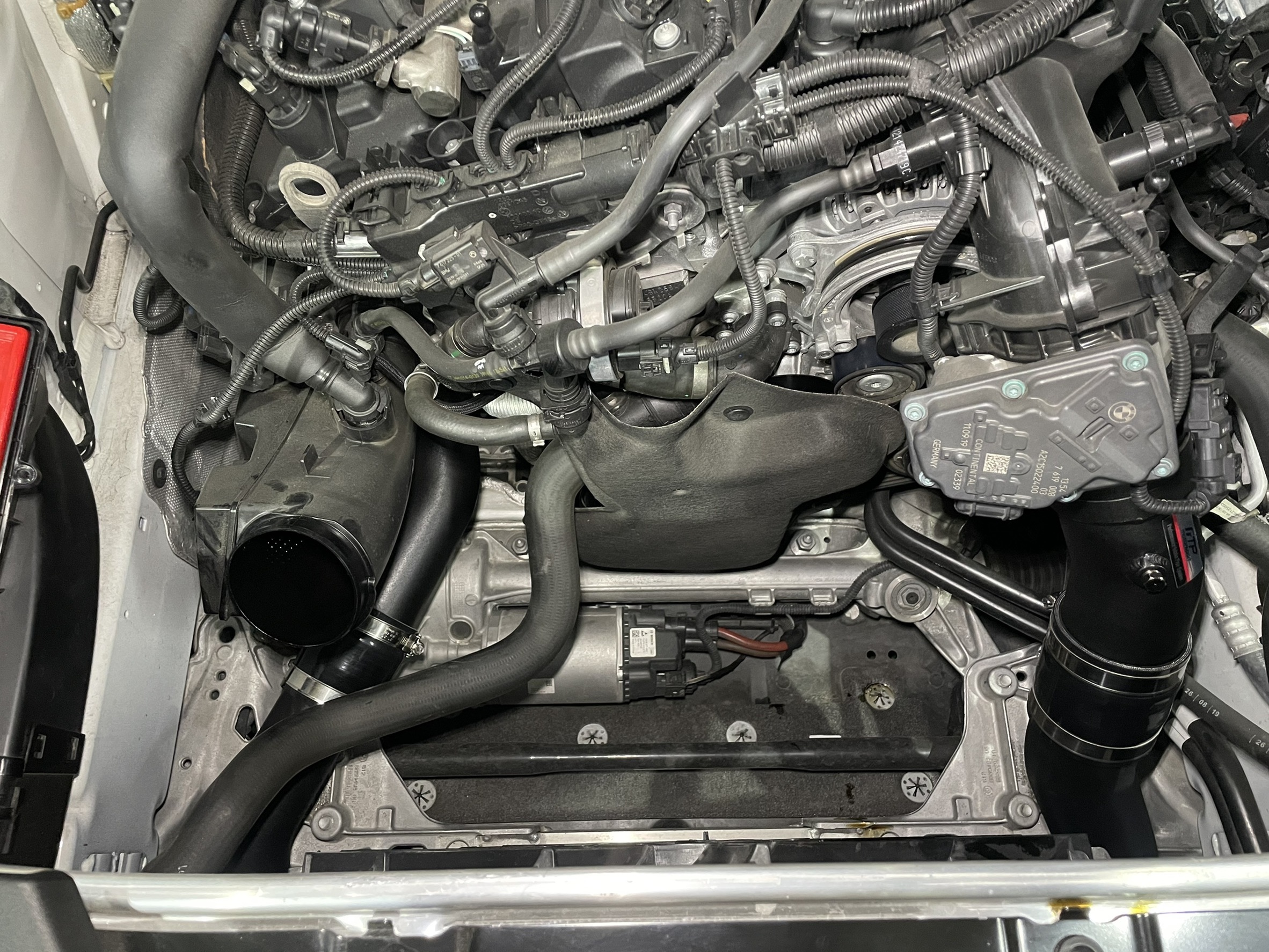 ftp-g30-520-b48c-air-cooler-charge-pipe-kit_0580