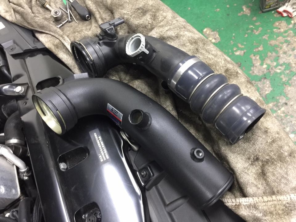 ftp-e71-x6-f0x-740i-n54-charge-pipe_0337