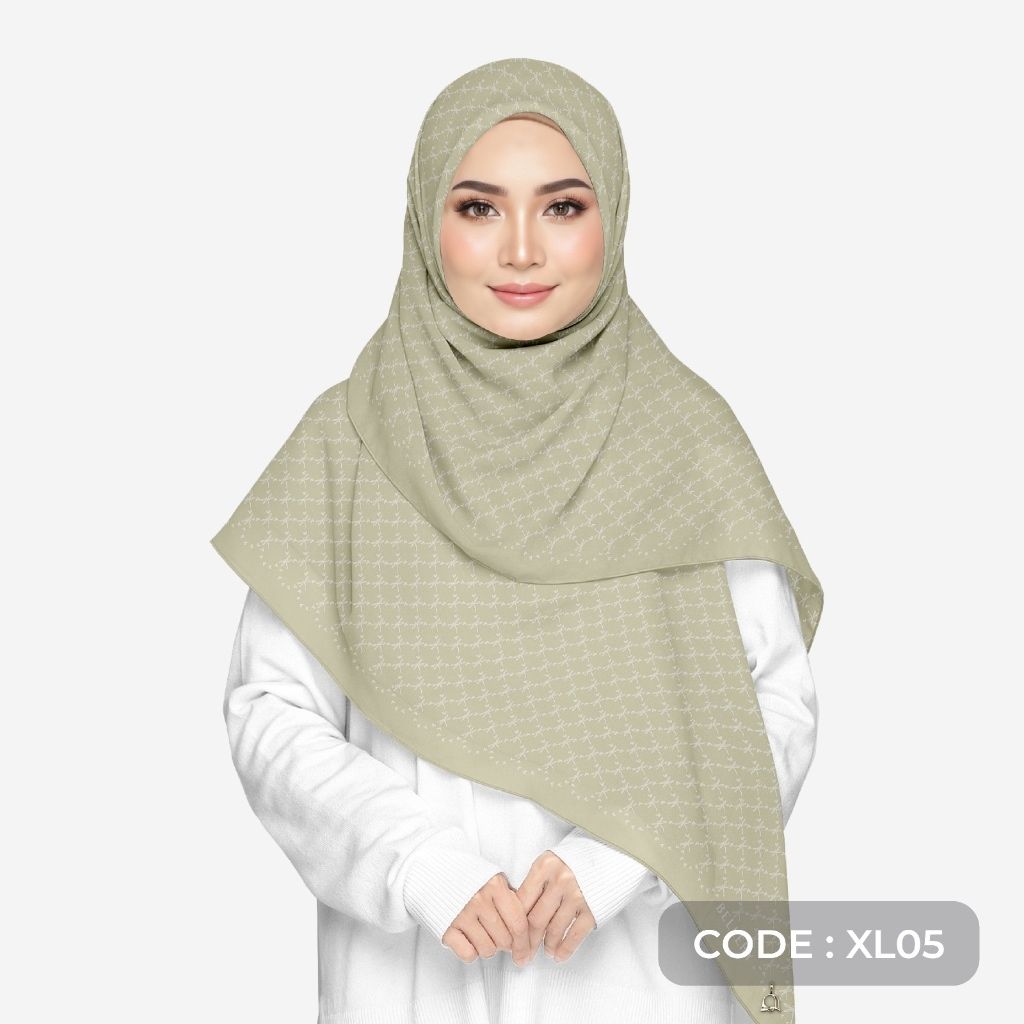 my-11134207-820lc-mghcw0ekda1702