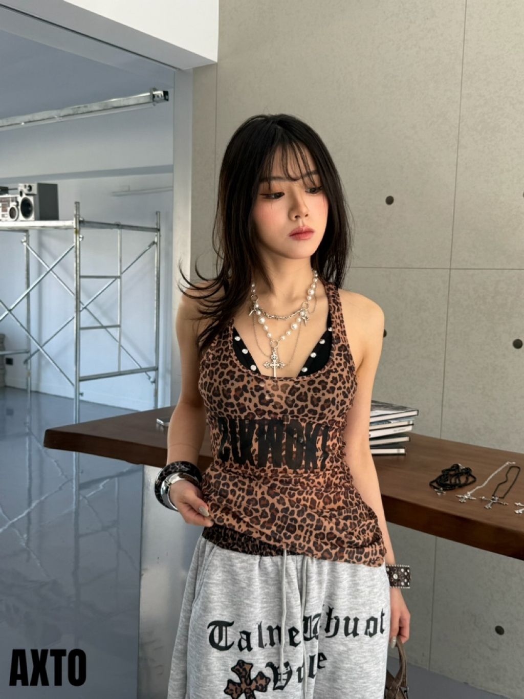 tw-11134207-820li-mlxhyfknr37z12