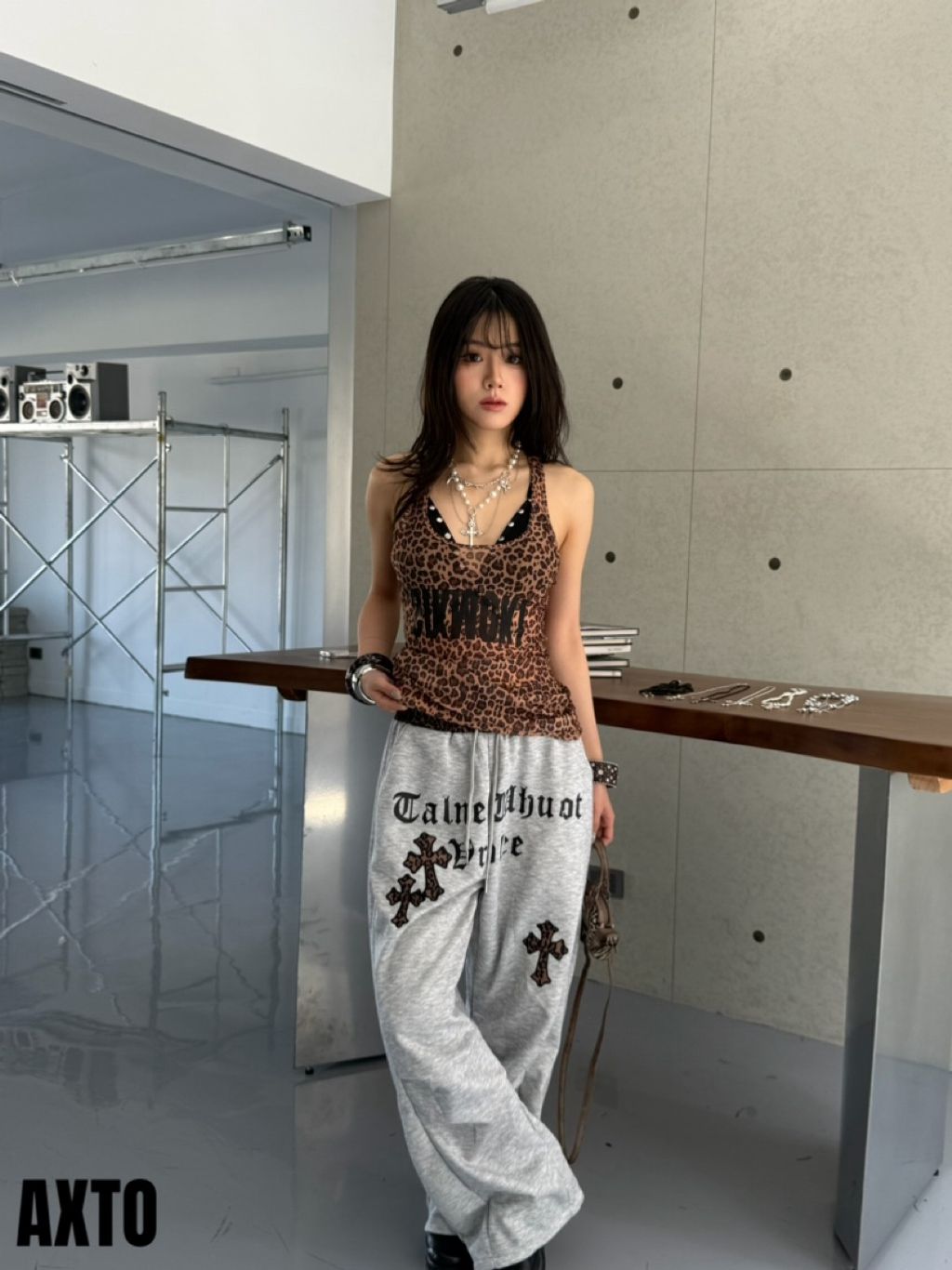 tw-11134207-820lg-mlxhyfkrdq141e