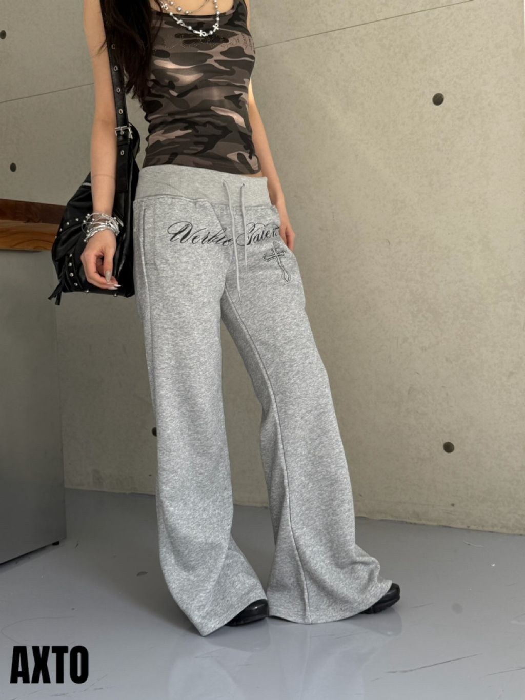 tw-11134207-820l7-mlxki10itnurd0