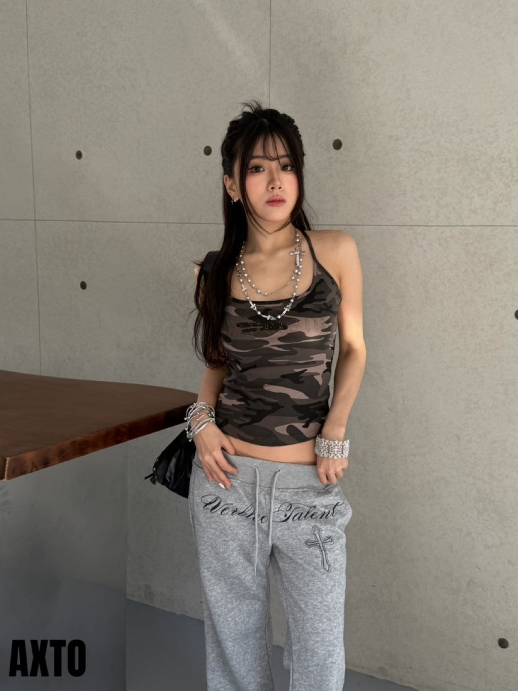 tw-11134207-820l7-mlxi2gxbeo05d5