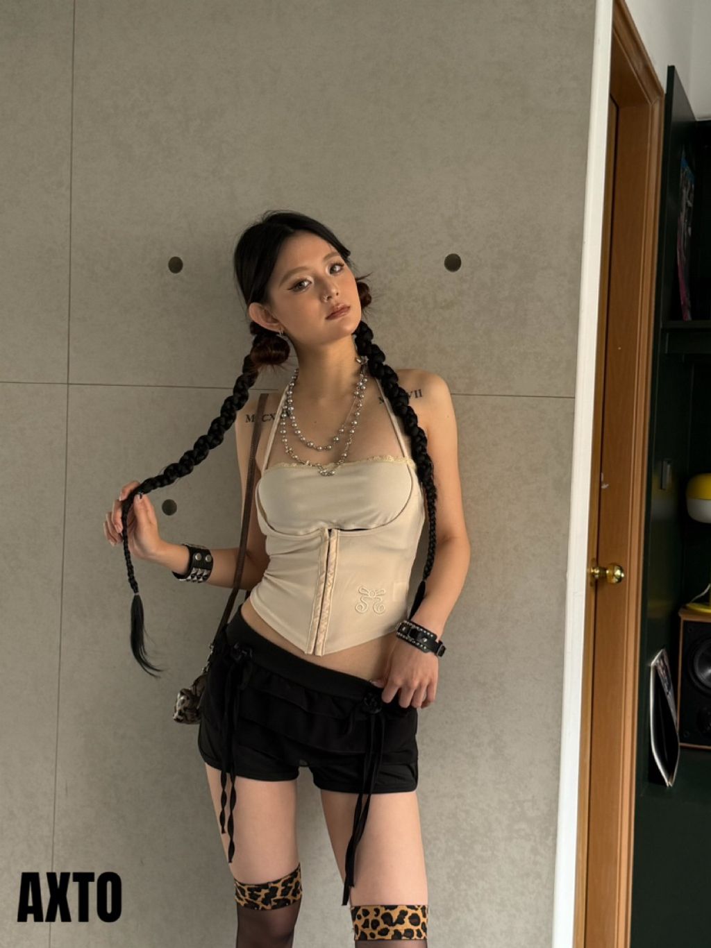 tw-11134207-820le-mmltr1aqenerbf