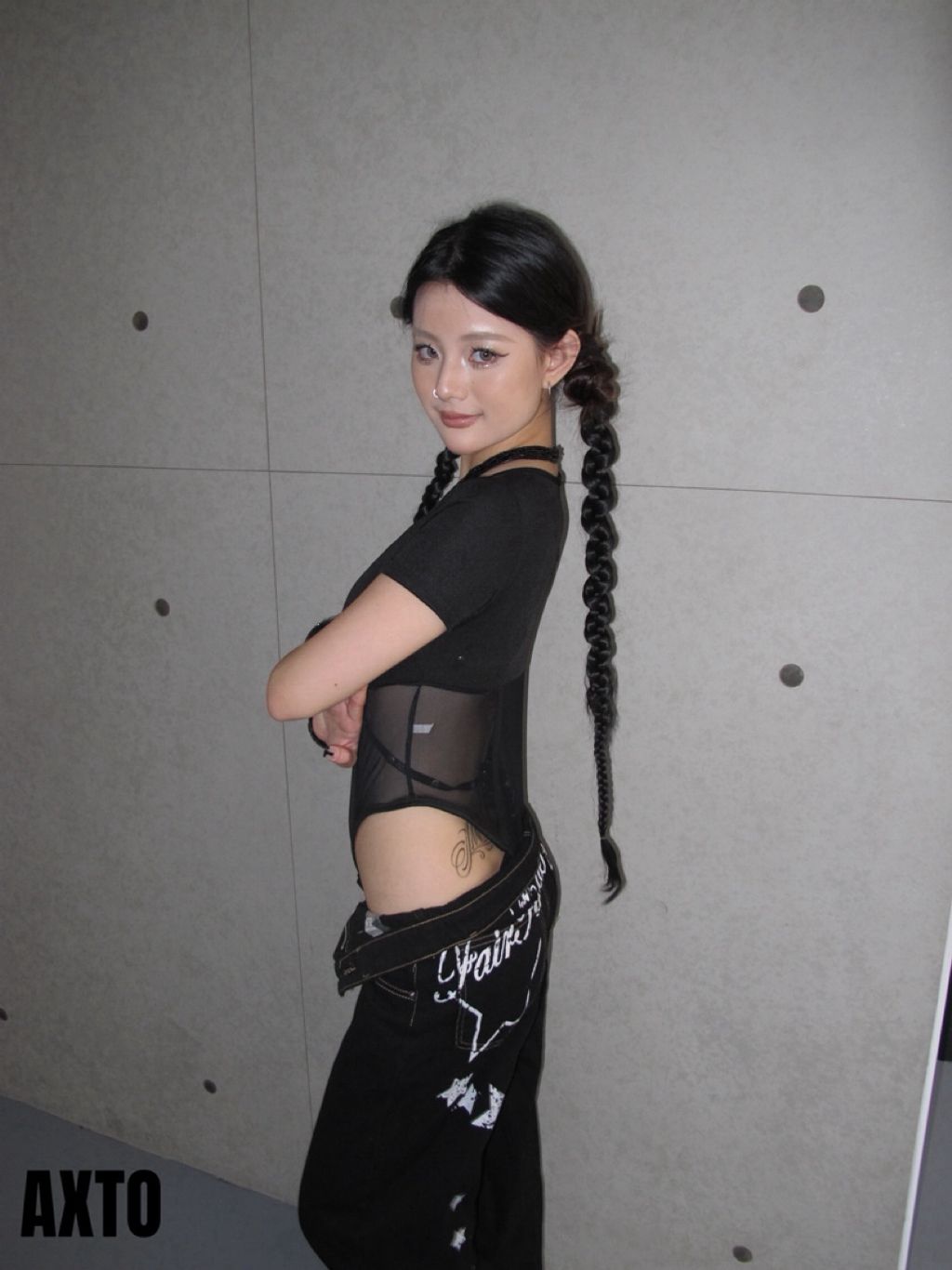 tw-11134207-820lg-mmlruqx0f2tr02