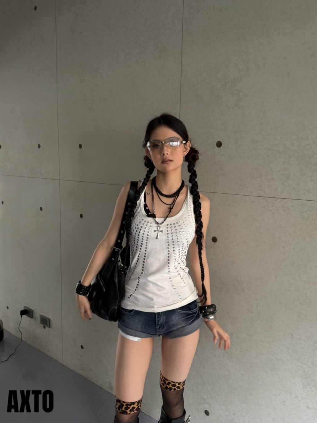 tw-11134207-820la-mmlsktovy77p28