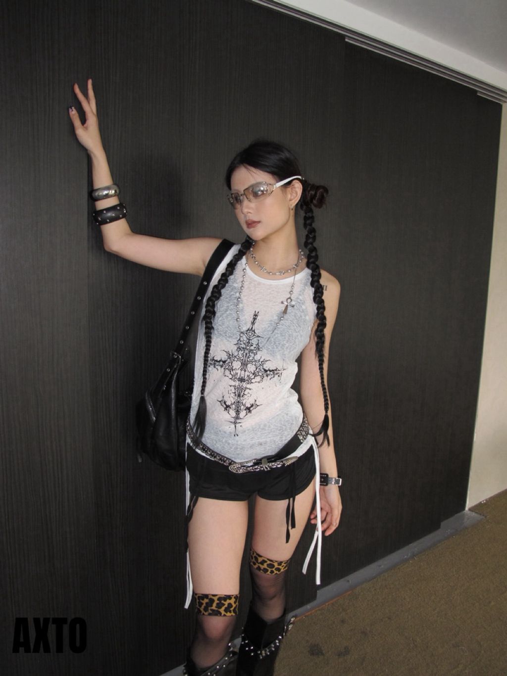 tw-11134207-820le-mmlsod0oqtj9ee