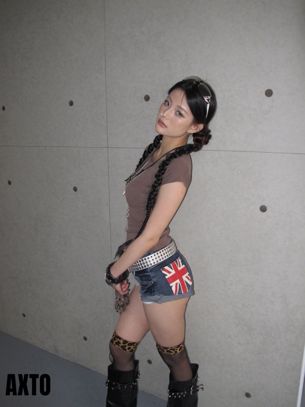 tw-11134207-820li-mmlrlkxzad54f4