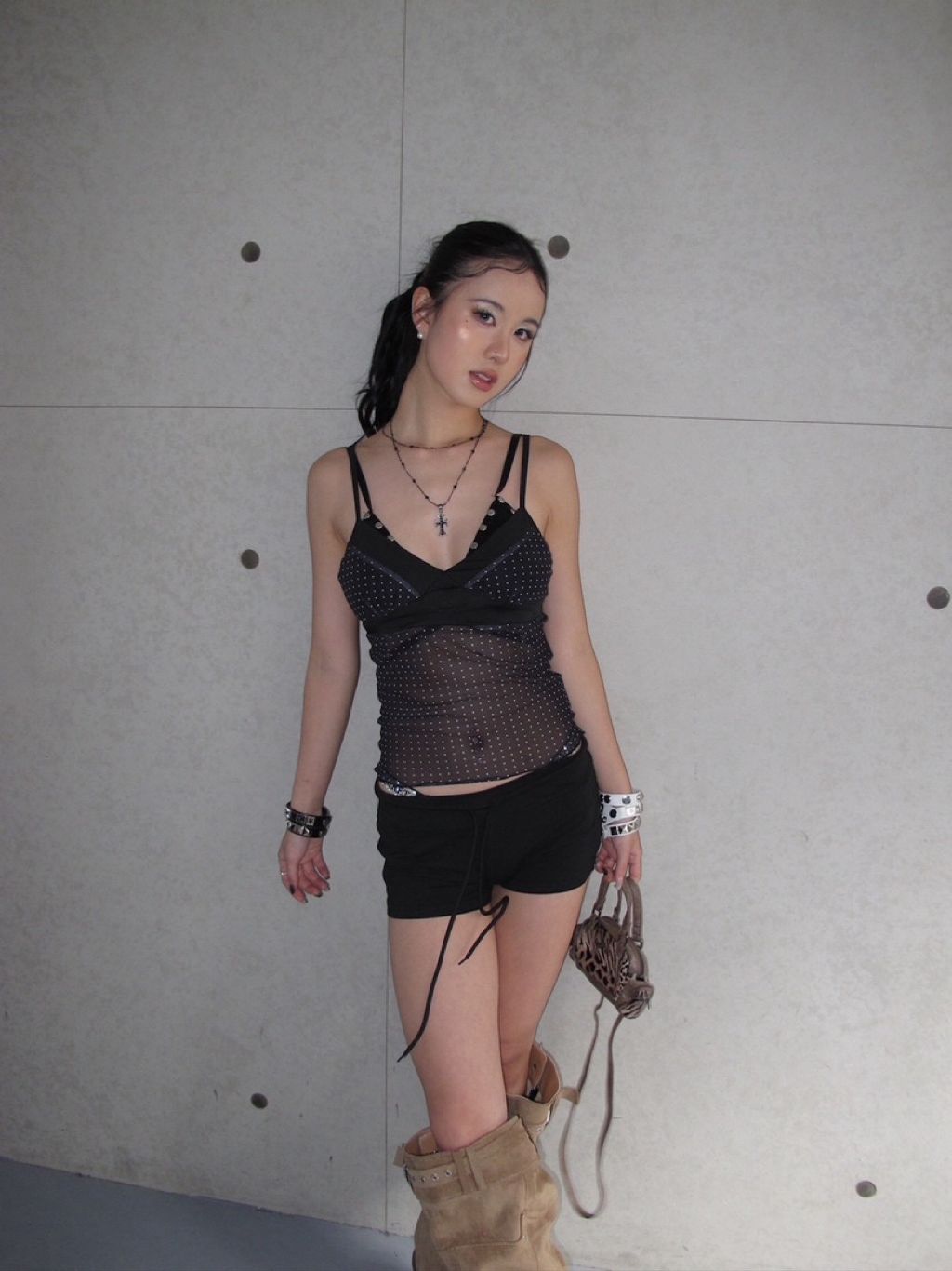 tw-11134207-820l9-mosckp5t70nhc0