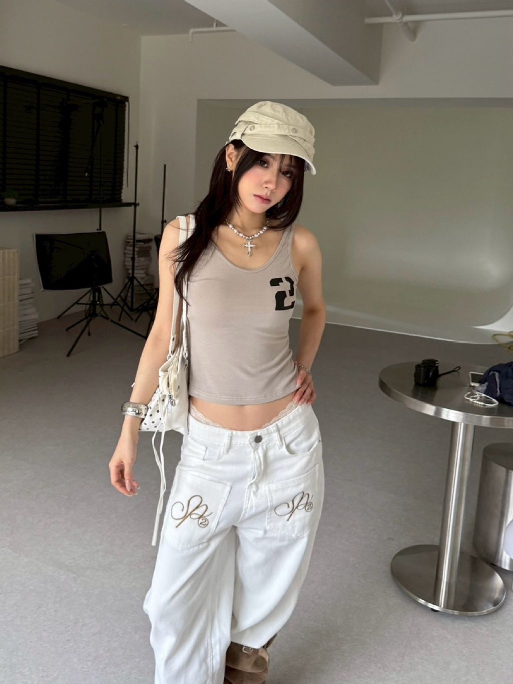 tw-11134207-820li-mqahd87qr9qj51