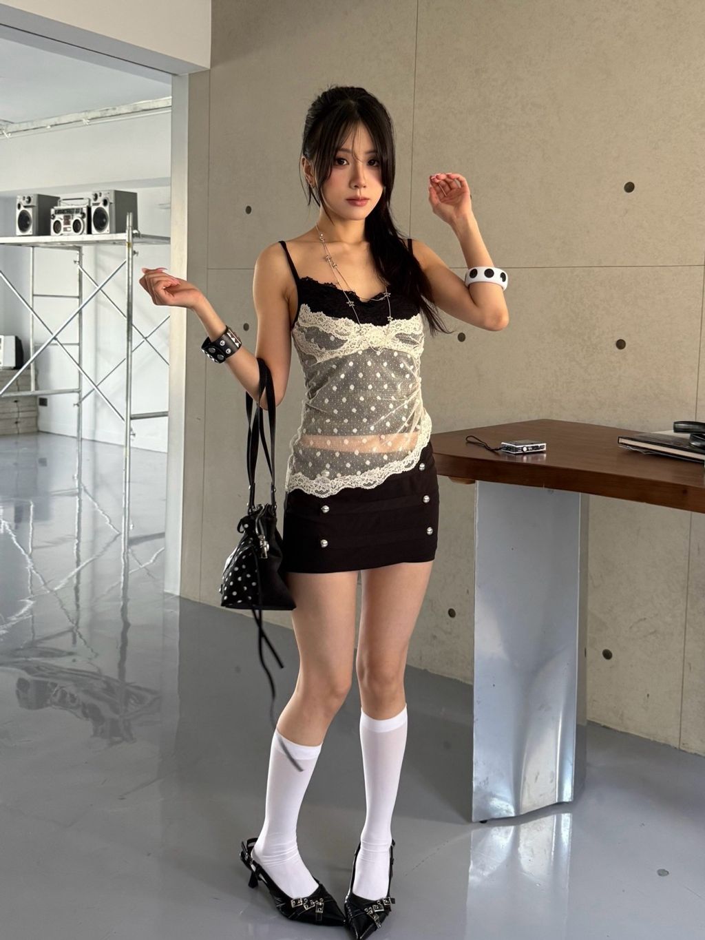 tw-11134207-820l6-mrkdrw54j094e7