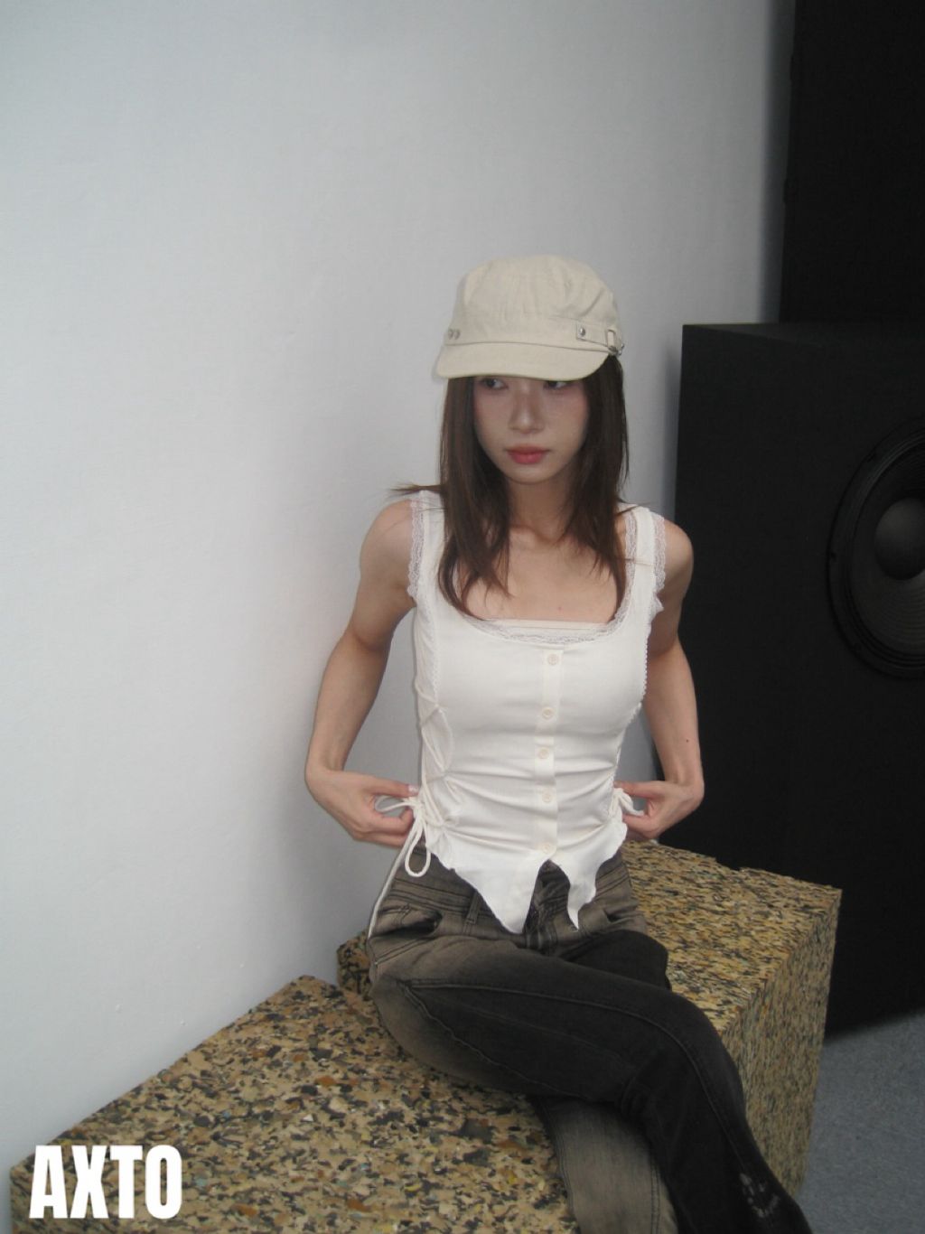 tw-11134207-7ra0m-mbw6ybzt797t01