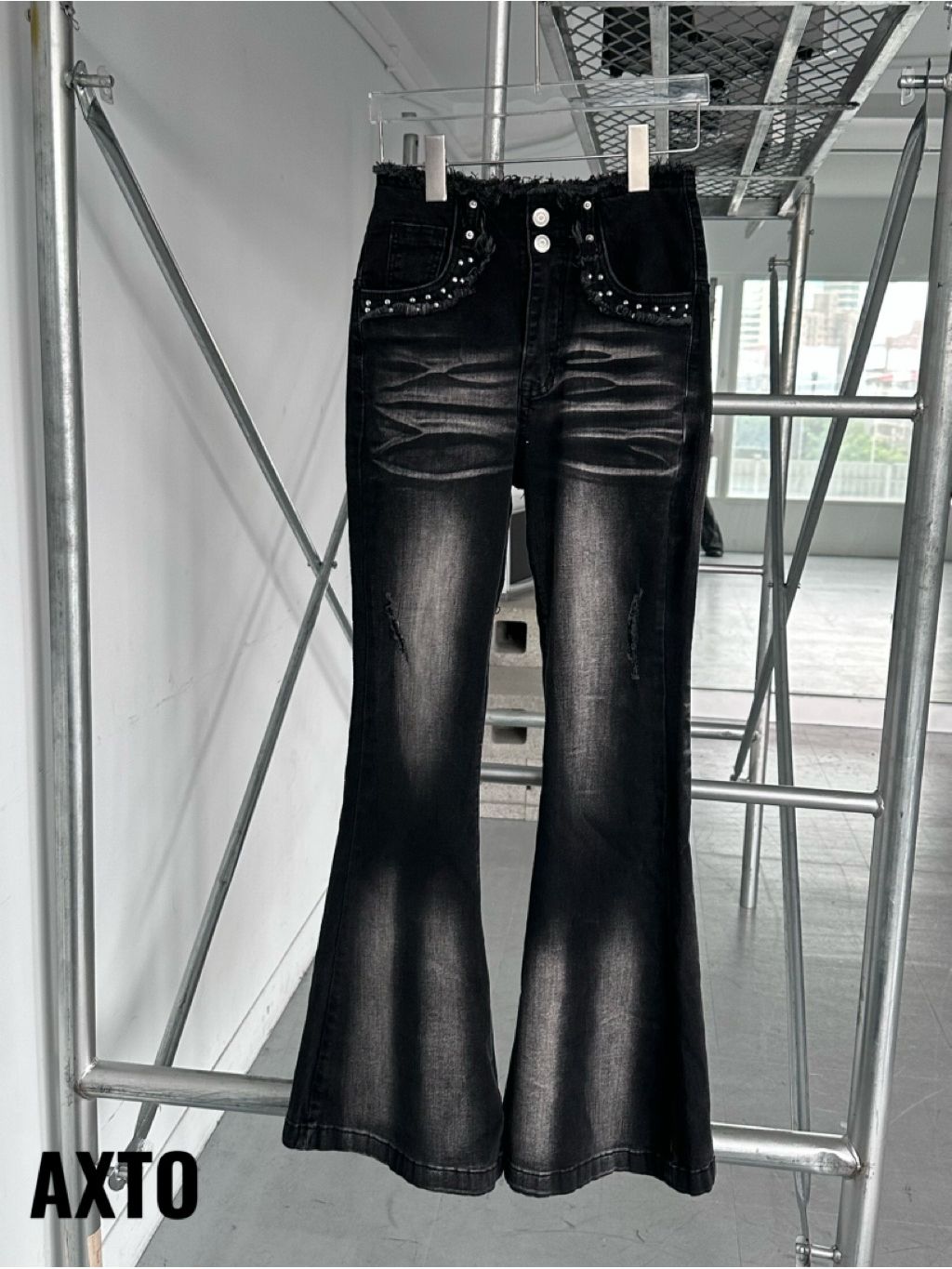 tw-11134207-7ra0q-mdr6hhk8dudjb7