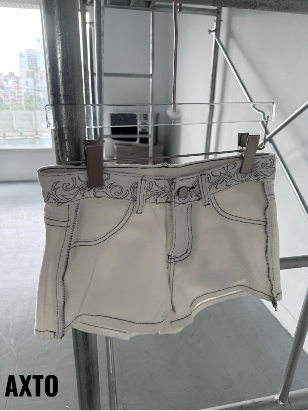 tw-11134207-7ra0s-mdr9ki39y4mf55