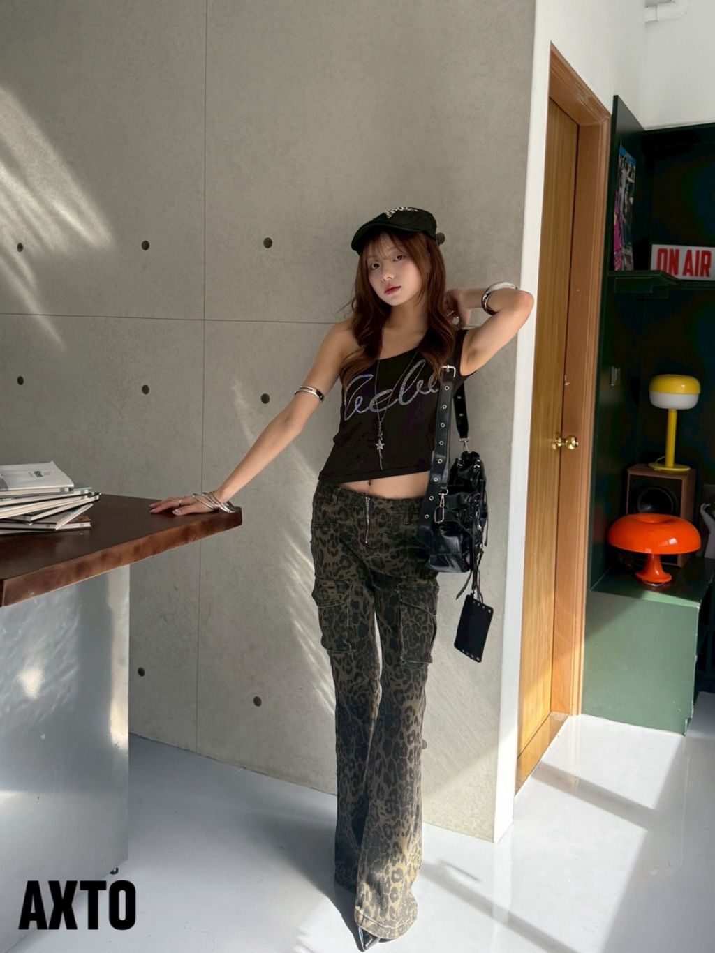 tw-11134207-81zti-meym1eu1l3wo9b