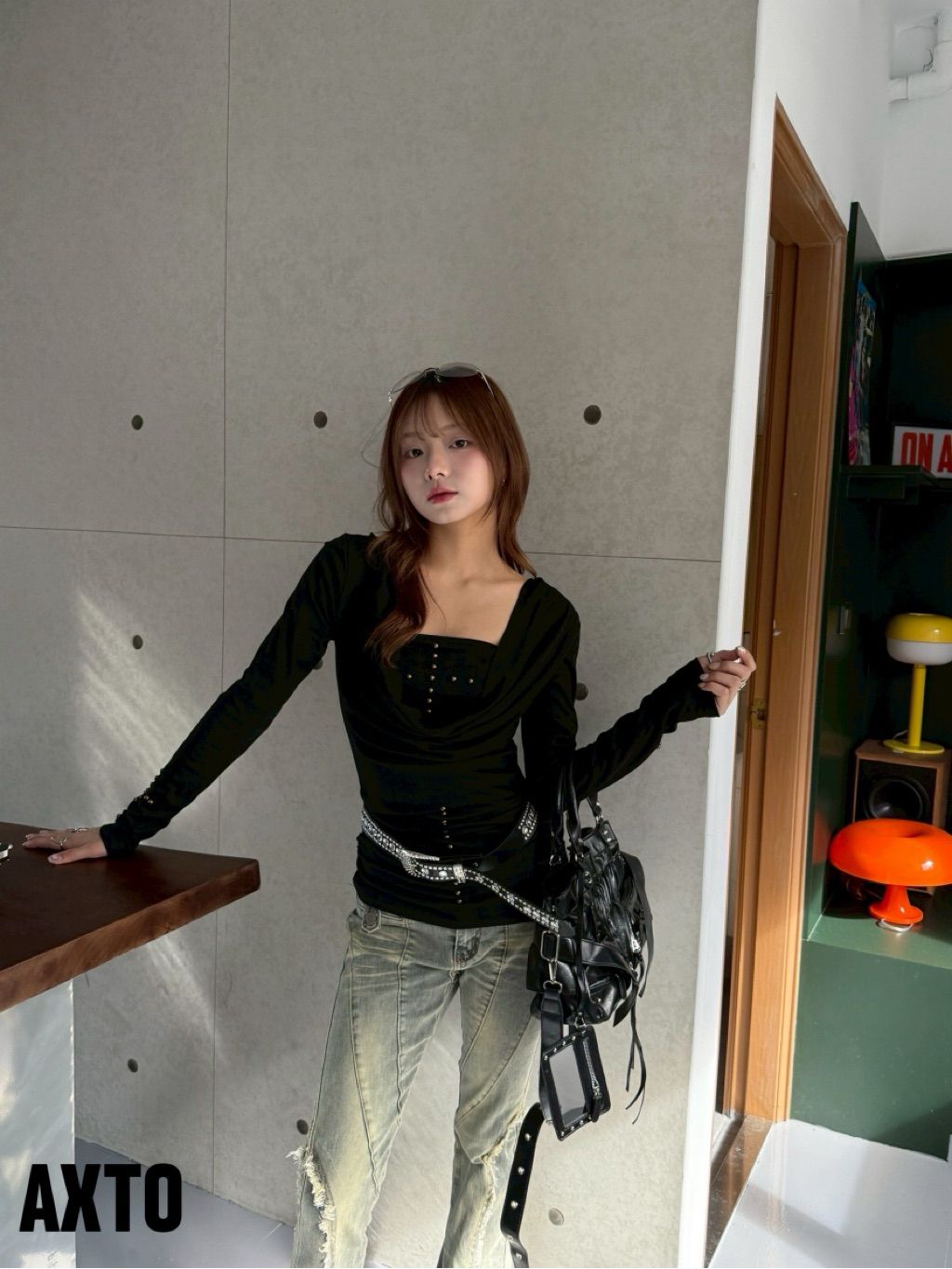 tw-11134207-81ztl-mex9uwnn61hi02