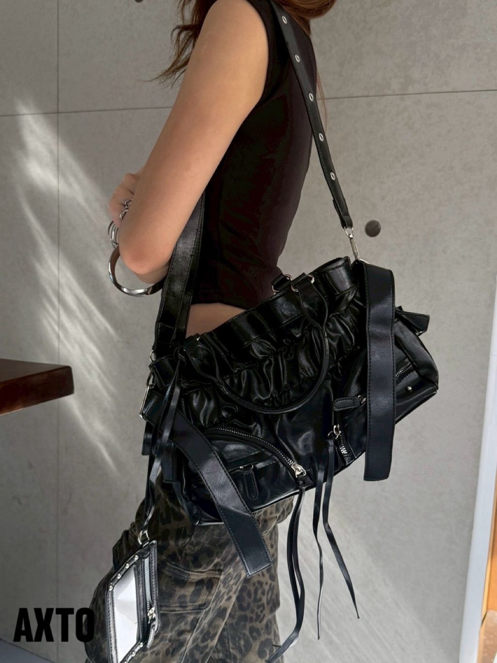 tw-11134207-81ztm-meyqznkylxqf8c