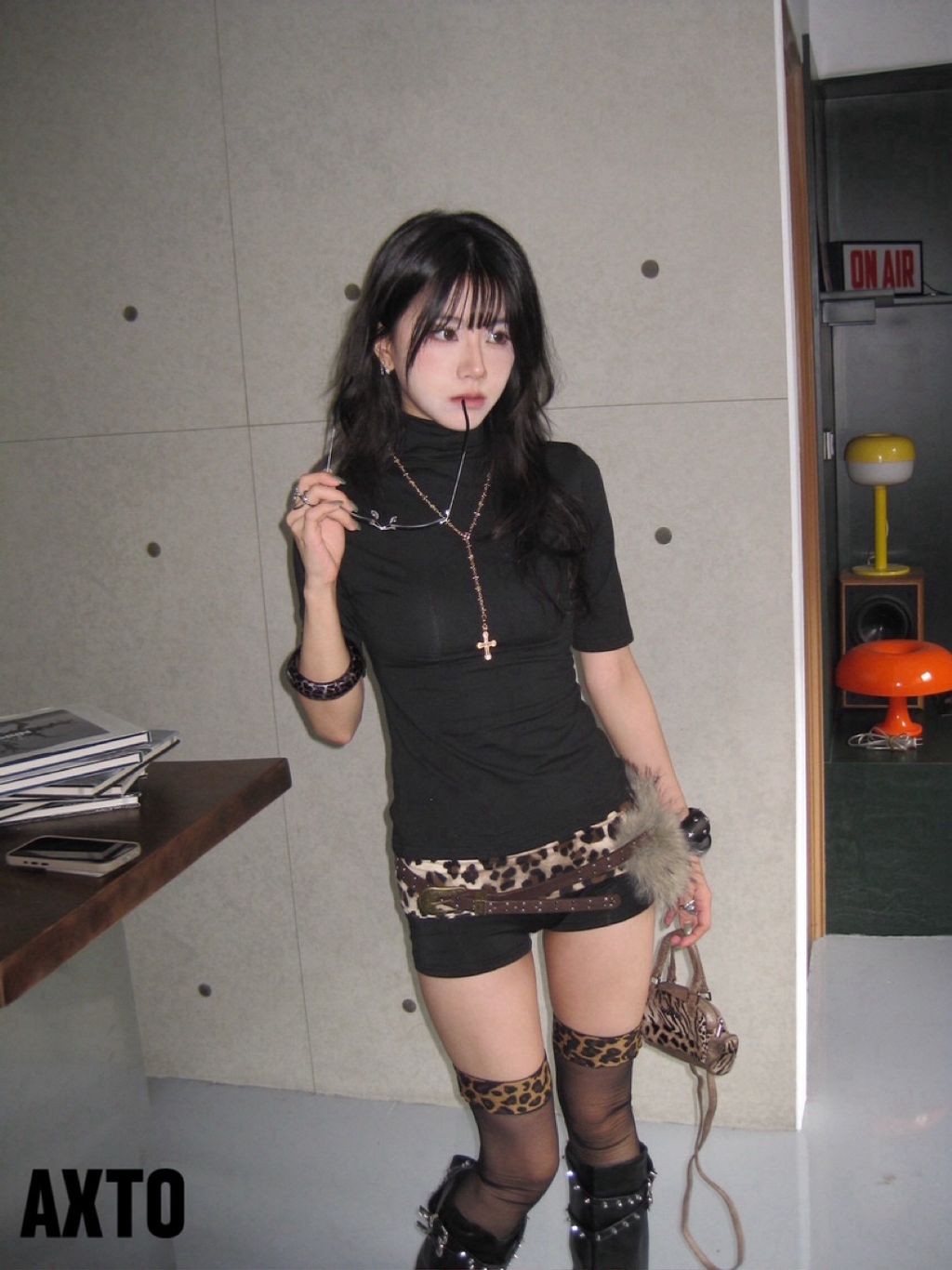 tw-11134207-81ztf-mg4ykxc0v95446