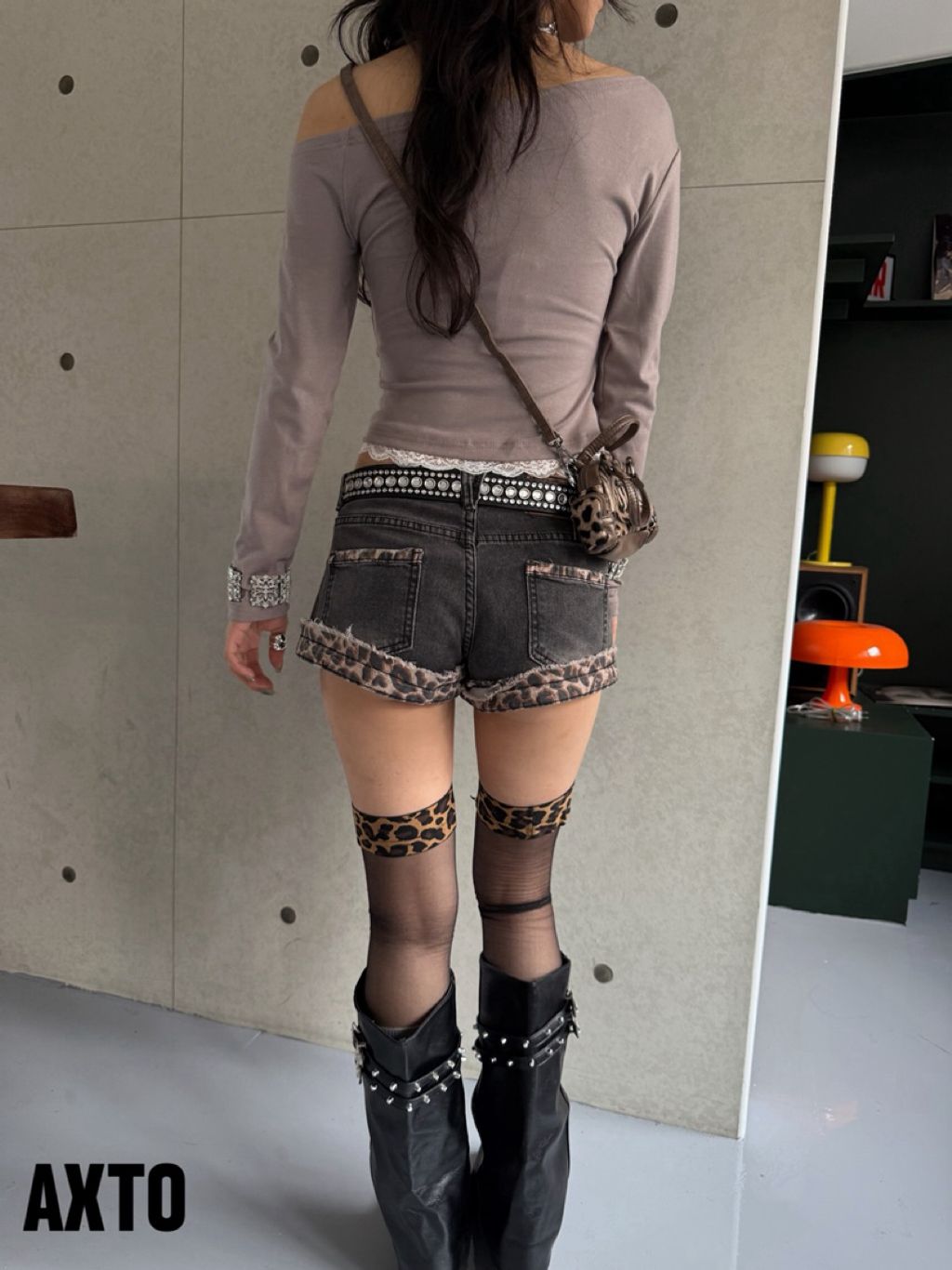 tw-11134207-81ztn-mg5526sotmo96c