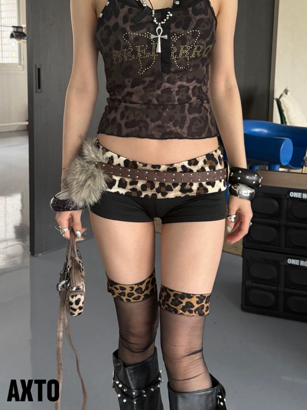 tw-11134207-81ztl-mg556gkm6tcf5b