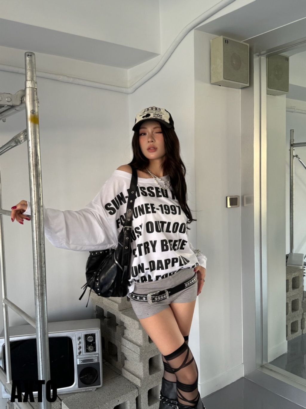 tw-11134207-81ztl-mhiquxc1ju2r6e