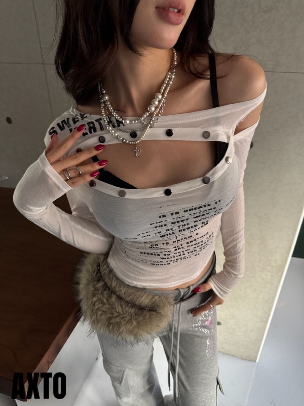 tw-11134207-81ztl-mhiqpz1lui2q93