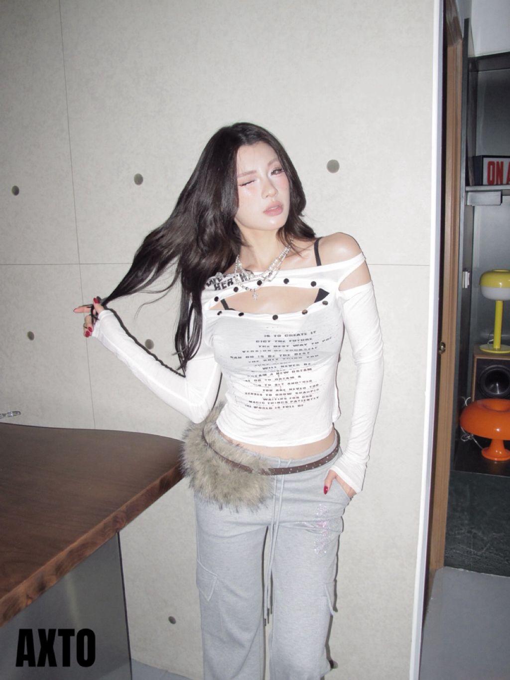 tw-11134207-81ztn-mhiqpz0a4lj98b